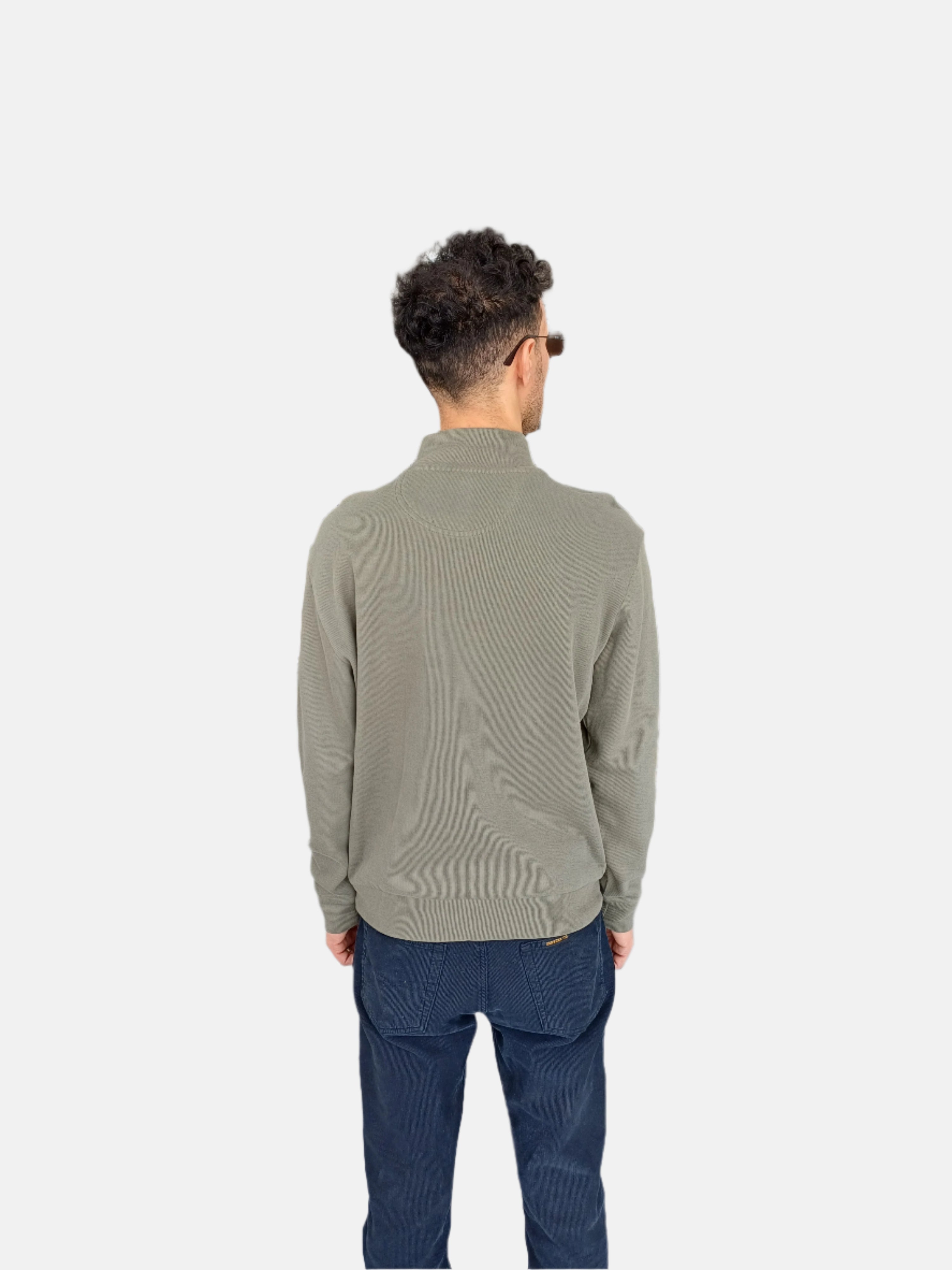 سويت شيرت رجالي من USPolo Assn. باللون الأخضر بسحاب ربعي ورقبة دائرية