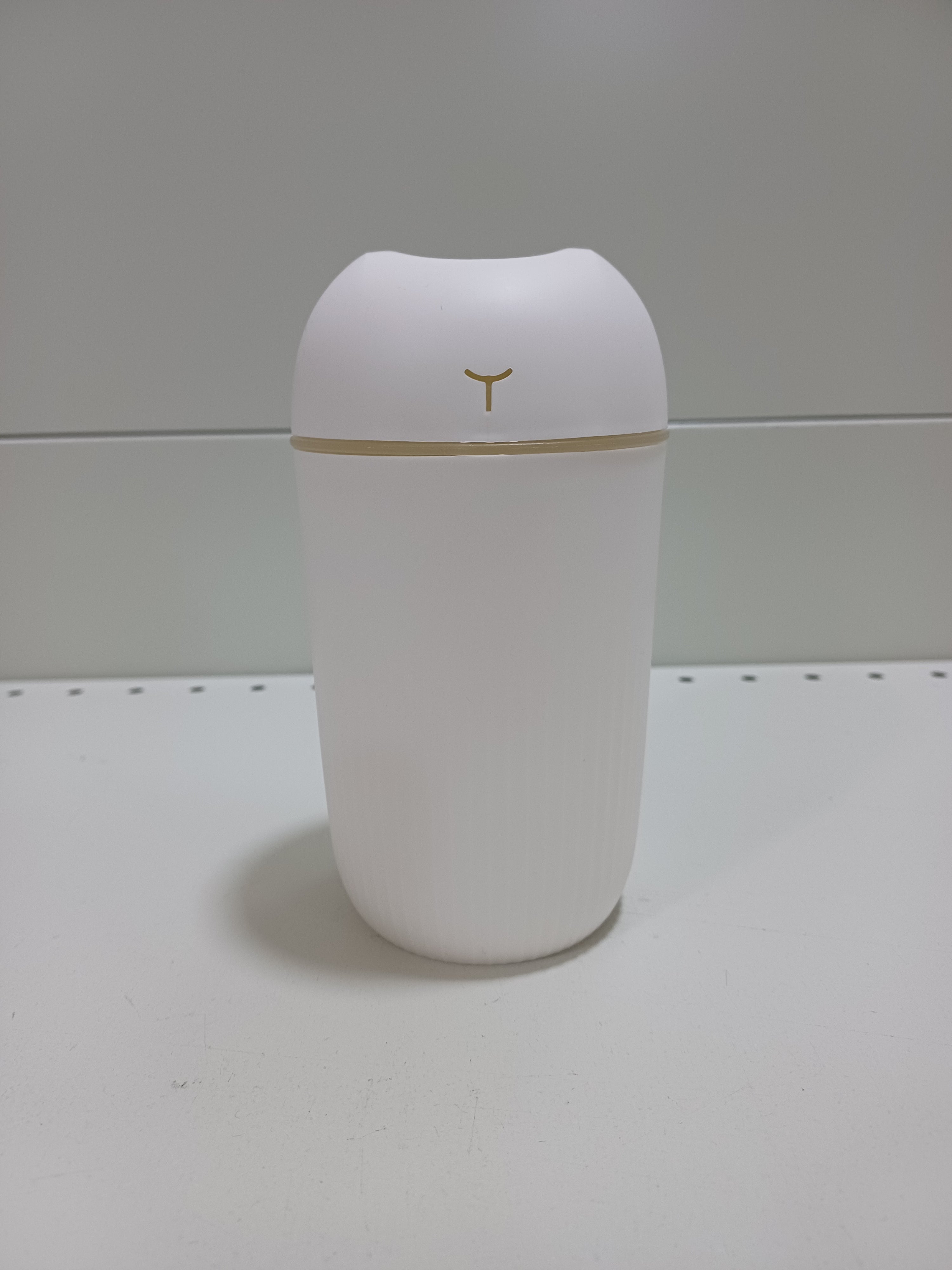 White humidifer usb 420 ml