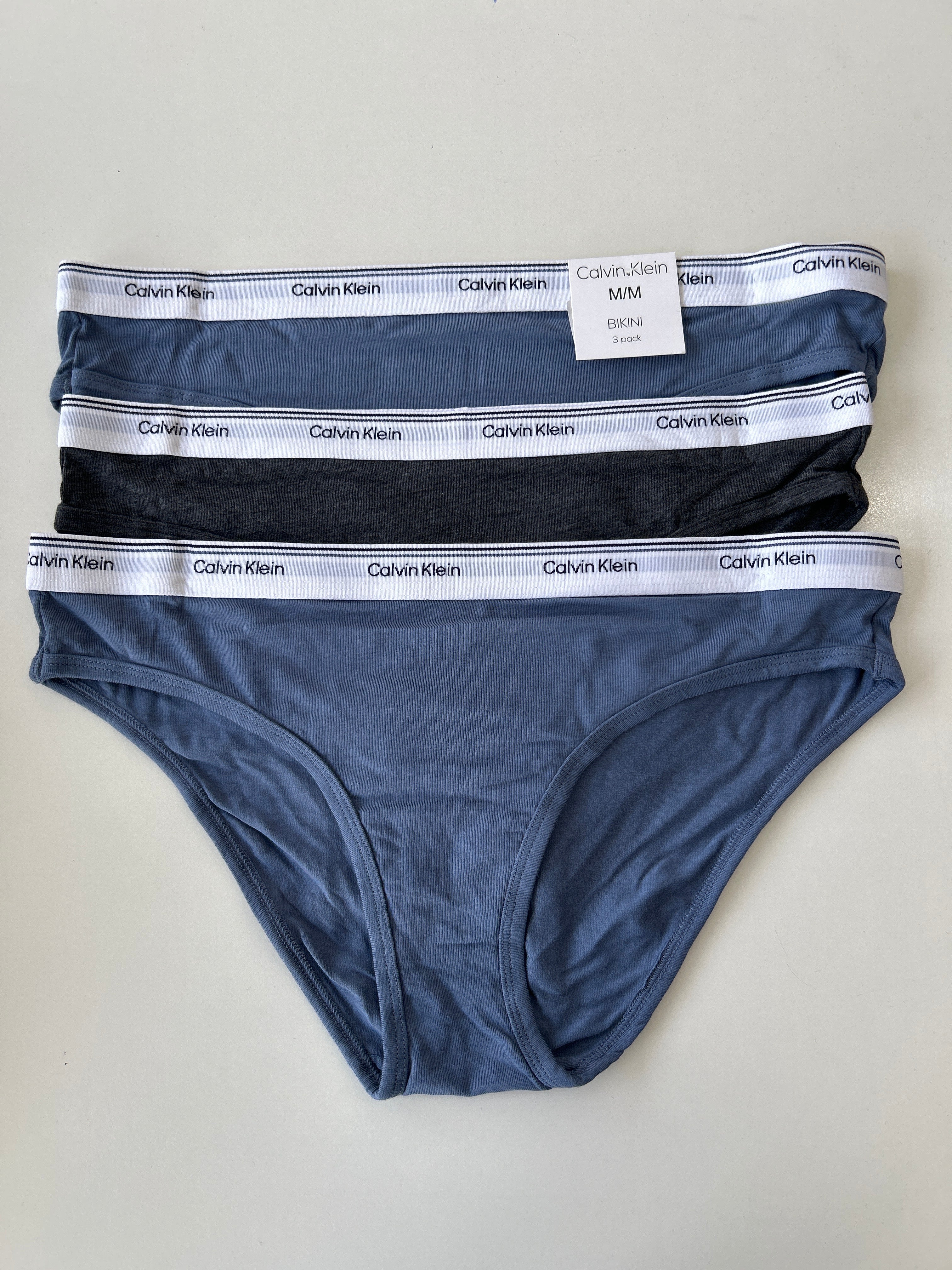 M Calvin Klein مجموعة من 3 قطع بيكيني داخلية