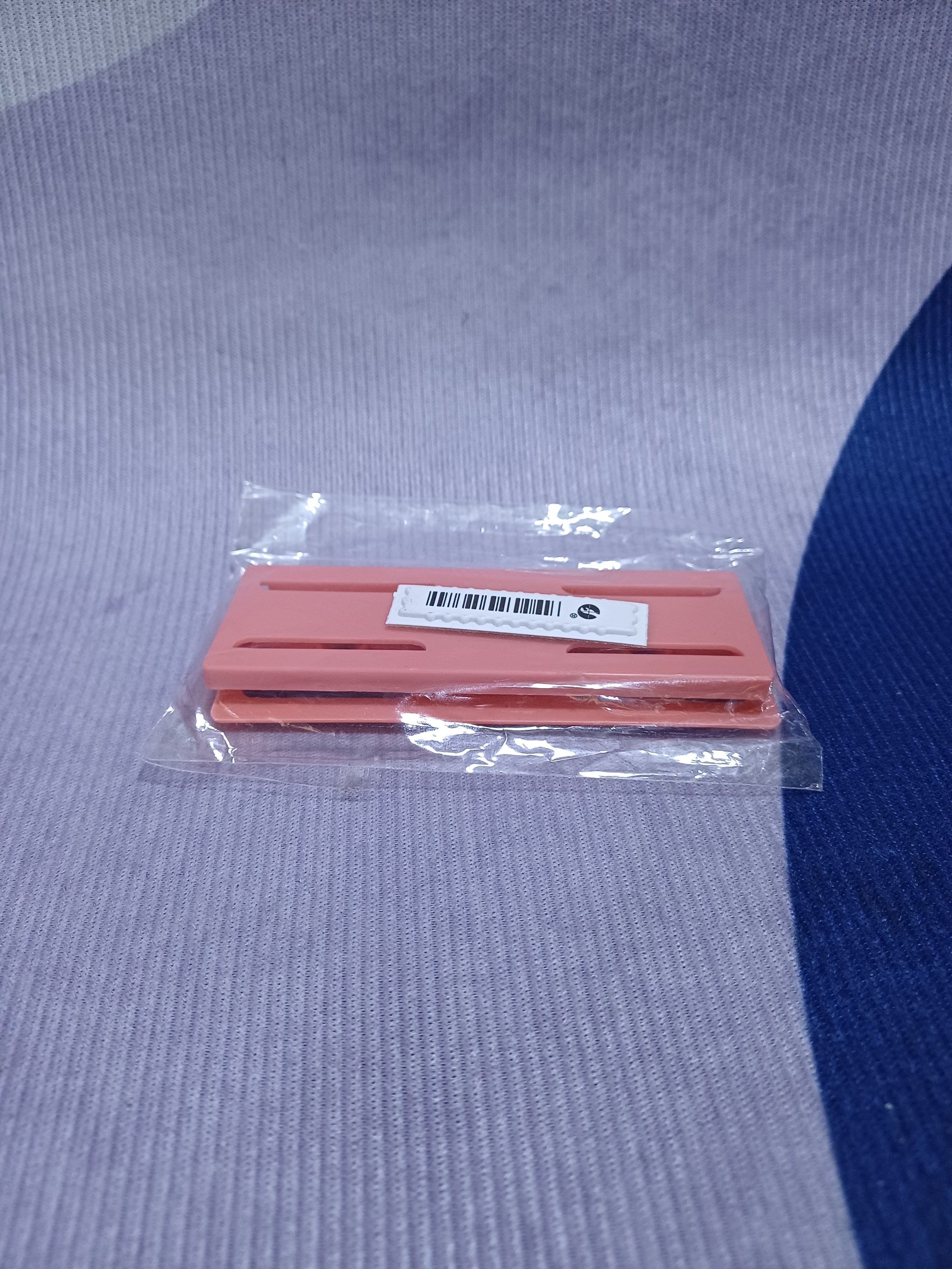 حامل تمديد باللون الوردي